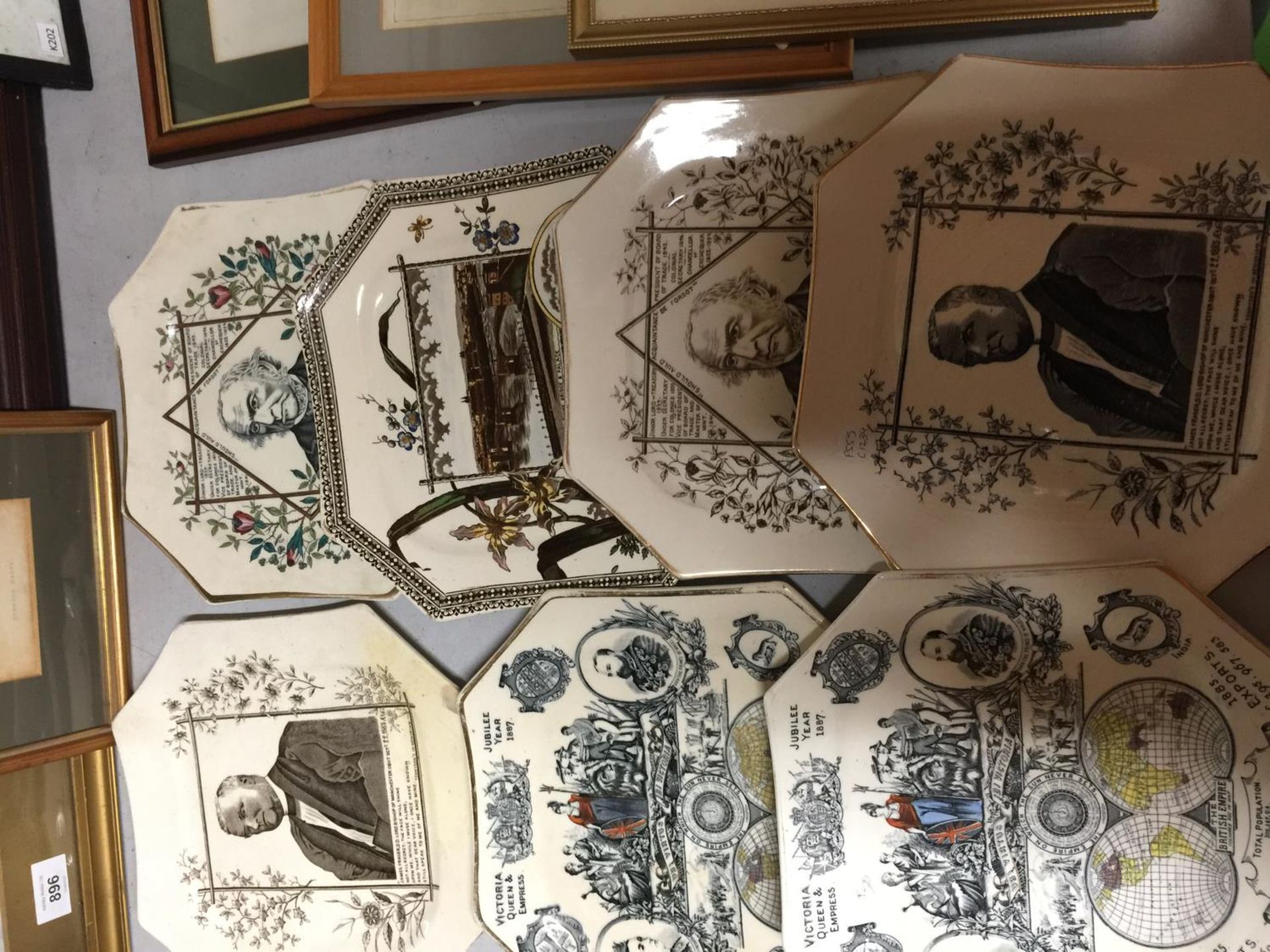 SEVEN OCTAGONAL VINTAGE CABINET PLATES WITH IMAGES OF QUEEN VICTORIA JUBILEE YEAR 1887, JAMES - Image 3 of 3