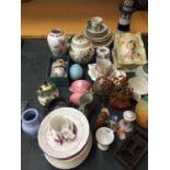 A MIXED LOT TO INCLUDE A CHEESE DOME, GINGER JAR, DECORATIVE EGGS, PLATES, SAUCERS, SMALL FIGURES,