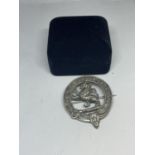 A SCOTTISH CLAN BROOCH IN A PRESENTATION BOX