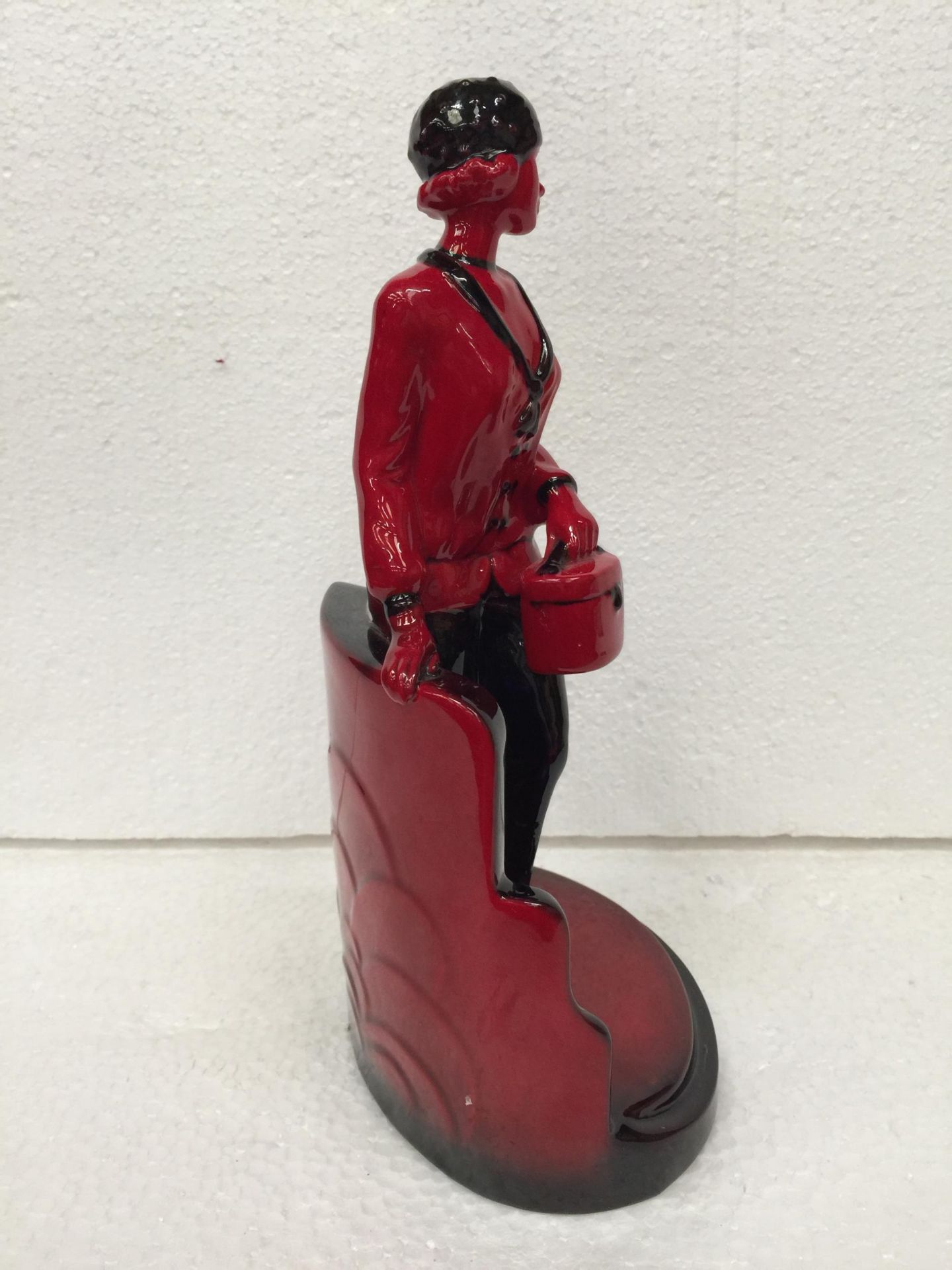 A PEGGY DAVIES RUBY FUSION ART DECO FIGURINE - 26 CM IN HEIGHT - Image 3 of 7