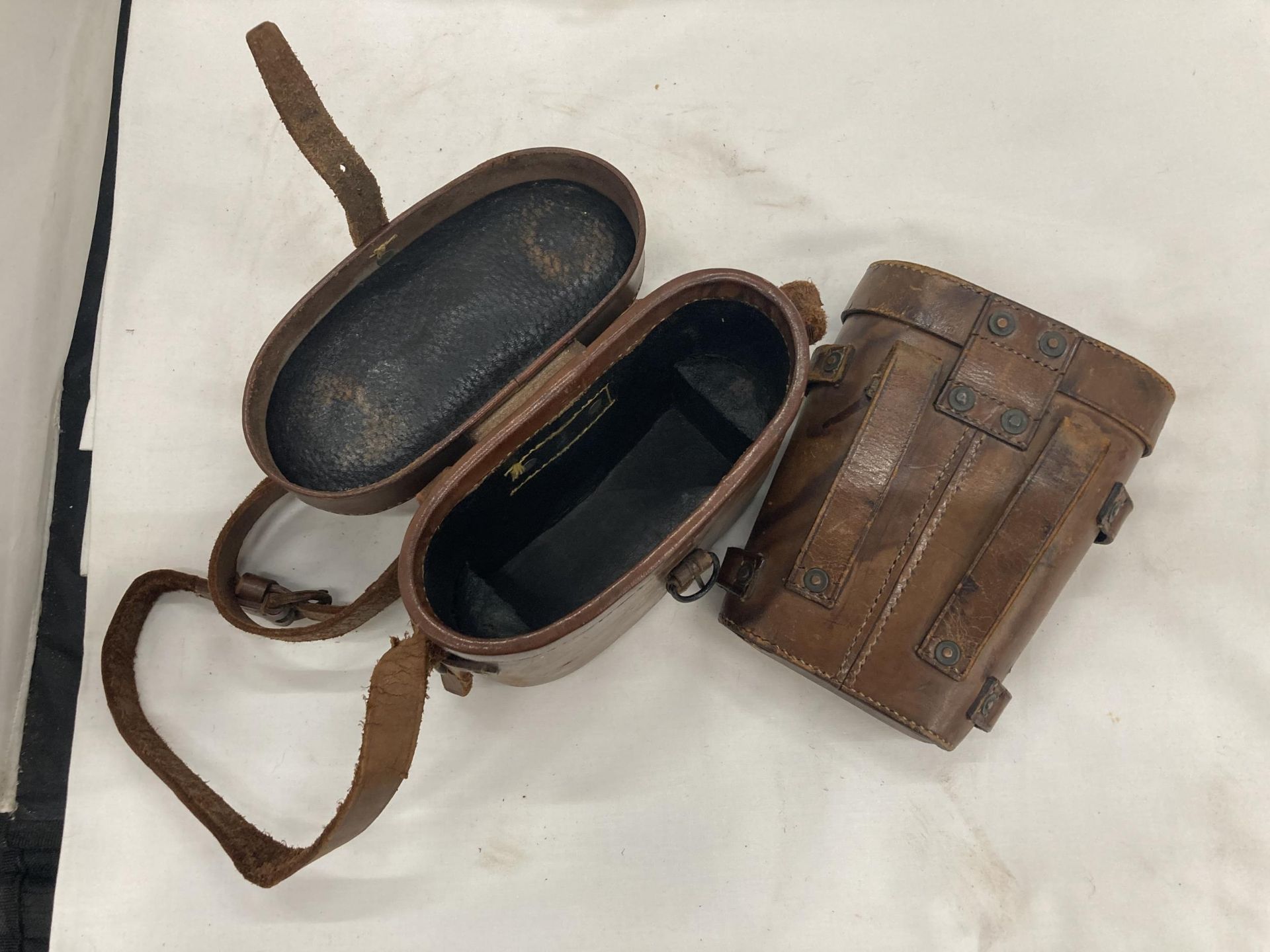 A PAIR OF BINOCULARS IN A LEATHER CASE 'PRISMATIC NO 3 MK 1' BY AITCHISON & CO LTD 1918, PLUS A ROSS - Image 2 of 2