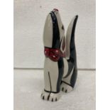 A LORNA BAILEY DOG "STEPTOE" - 15 CM