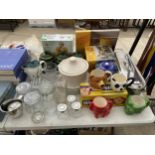 AN ASSORTMENT OF ITEMS TO INCLUDE A PASTA MACHINE, CERAMICS AND GLASS WARE ETC