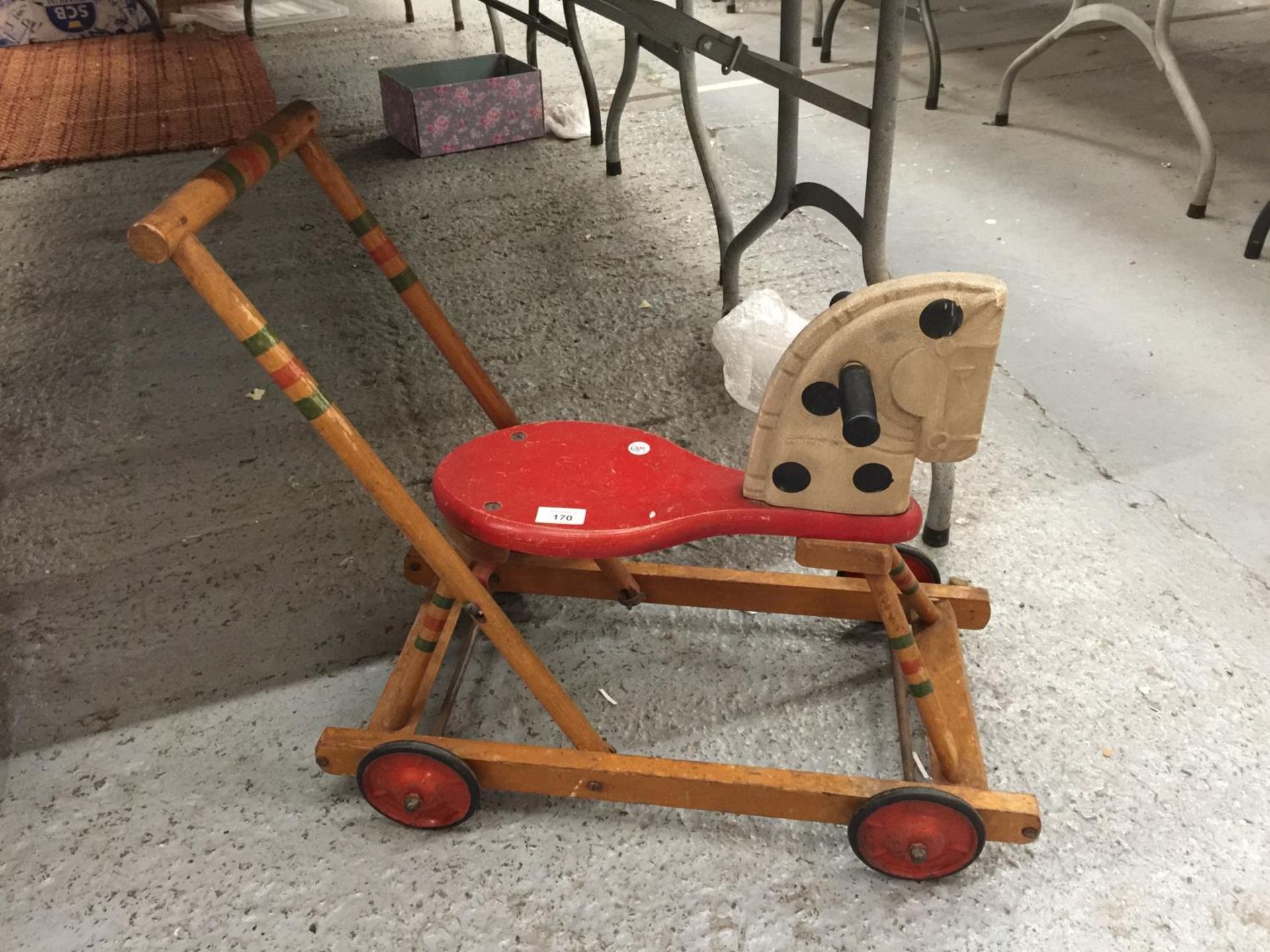 A VINTAGE WOODEN HORSE WITH WHEELS AND A HANDLE - Image 2 of 2