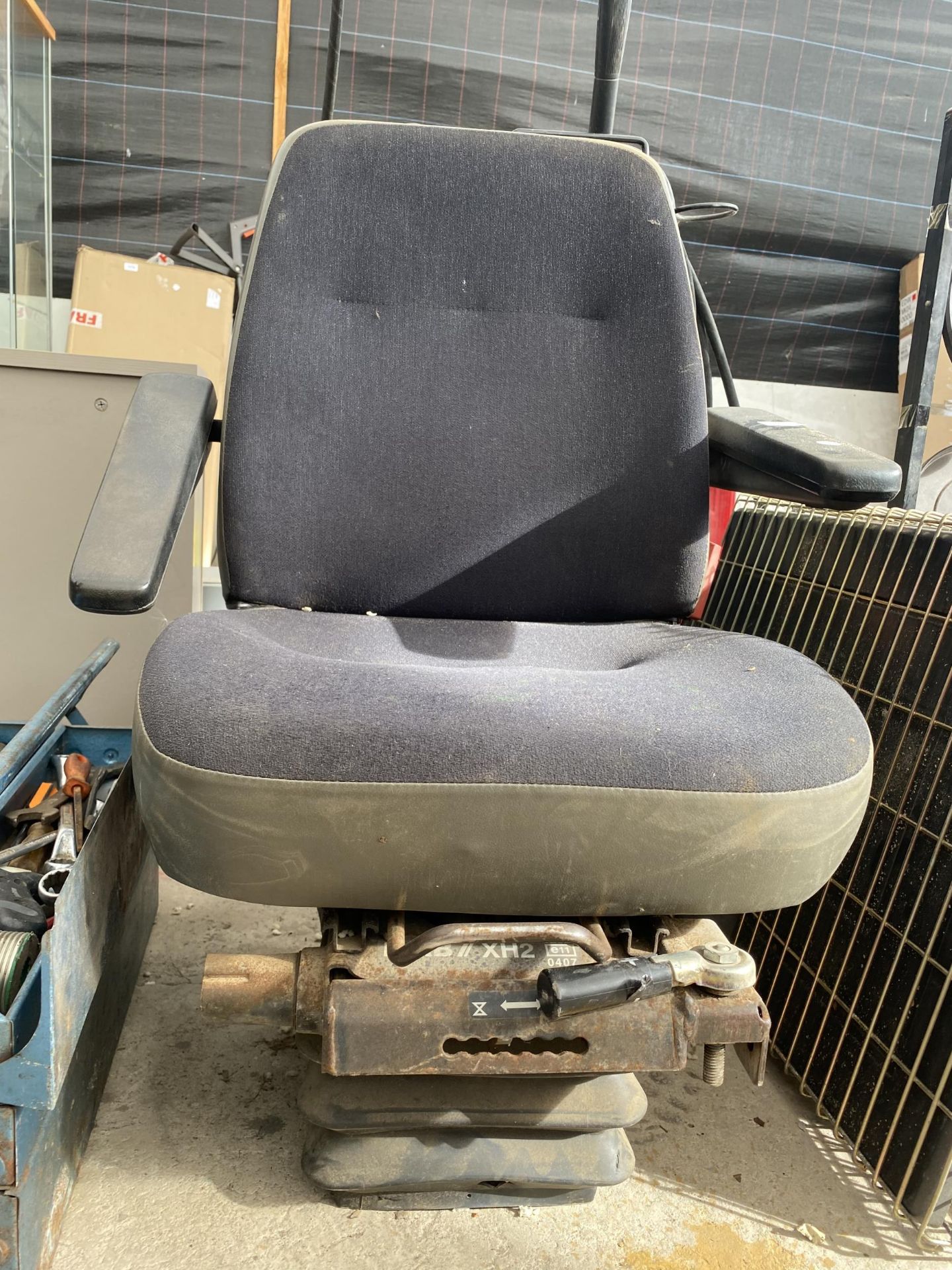 A VEHICLE SEAT - Image 2 of 2