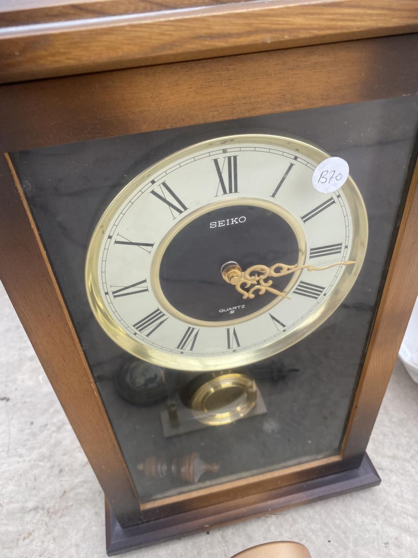 A DECORATIVE WALL CLOCK AND A FURTHER SMALL MANTLE CLOCK - Image 2 of 3