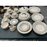 A ROYAL DOULTON 'ALMOND WILLOW' REG NO. 6373 DINNER SERVICE TO INCLUDE PLATES, TUREENS, DESSERT