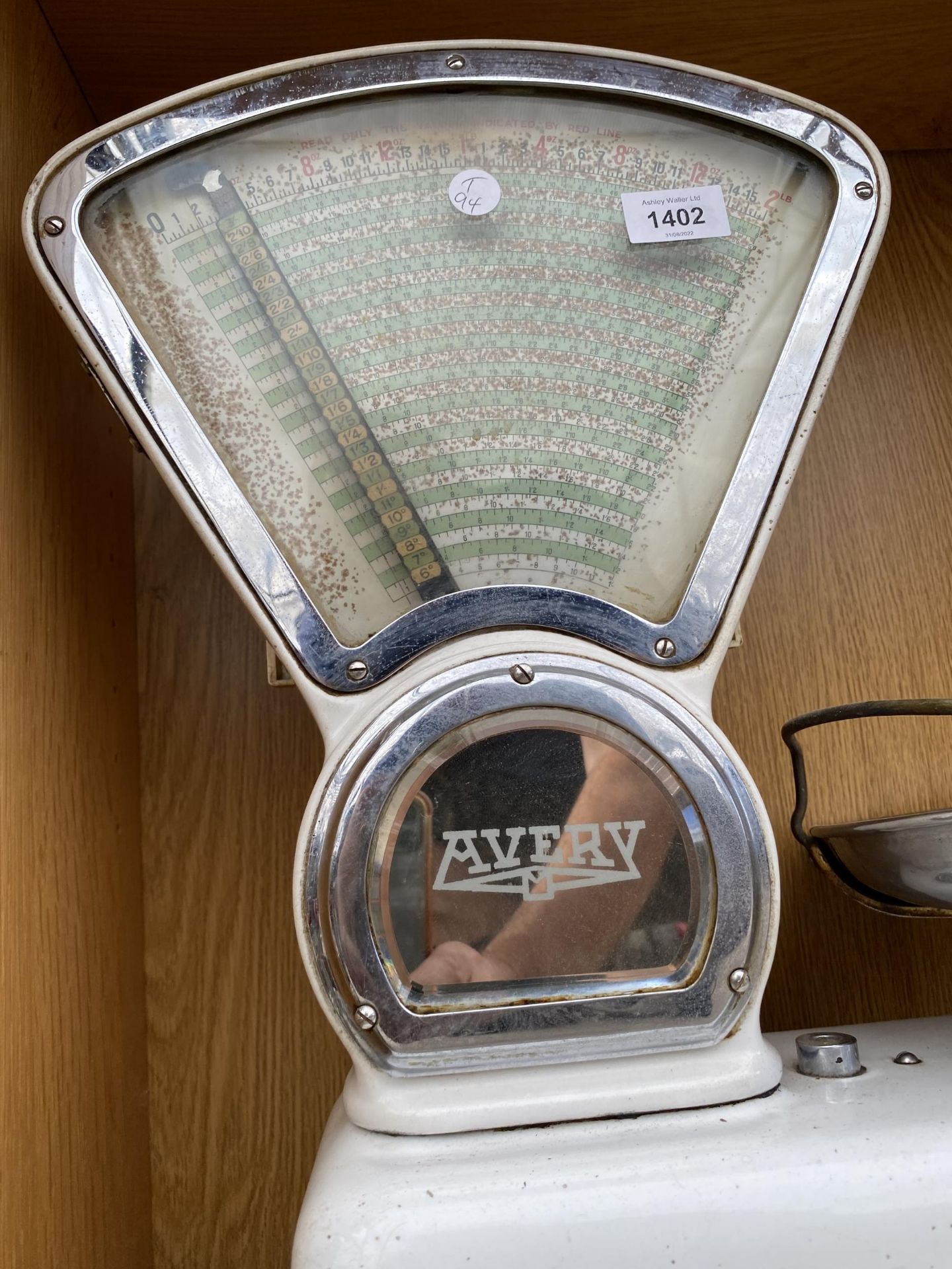 A SET OF VINTAGE AVERY SWEET SHOP SCALES - Image 2 of 2