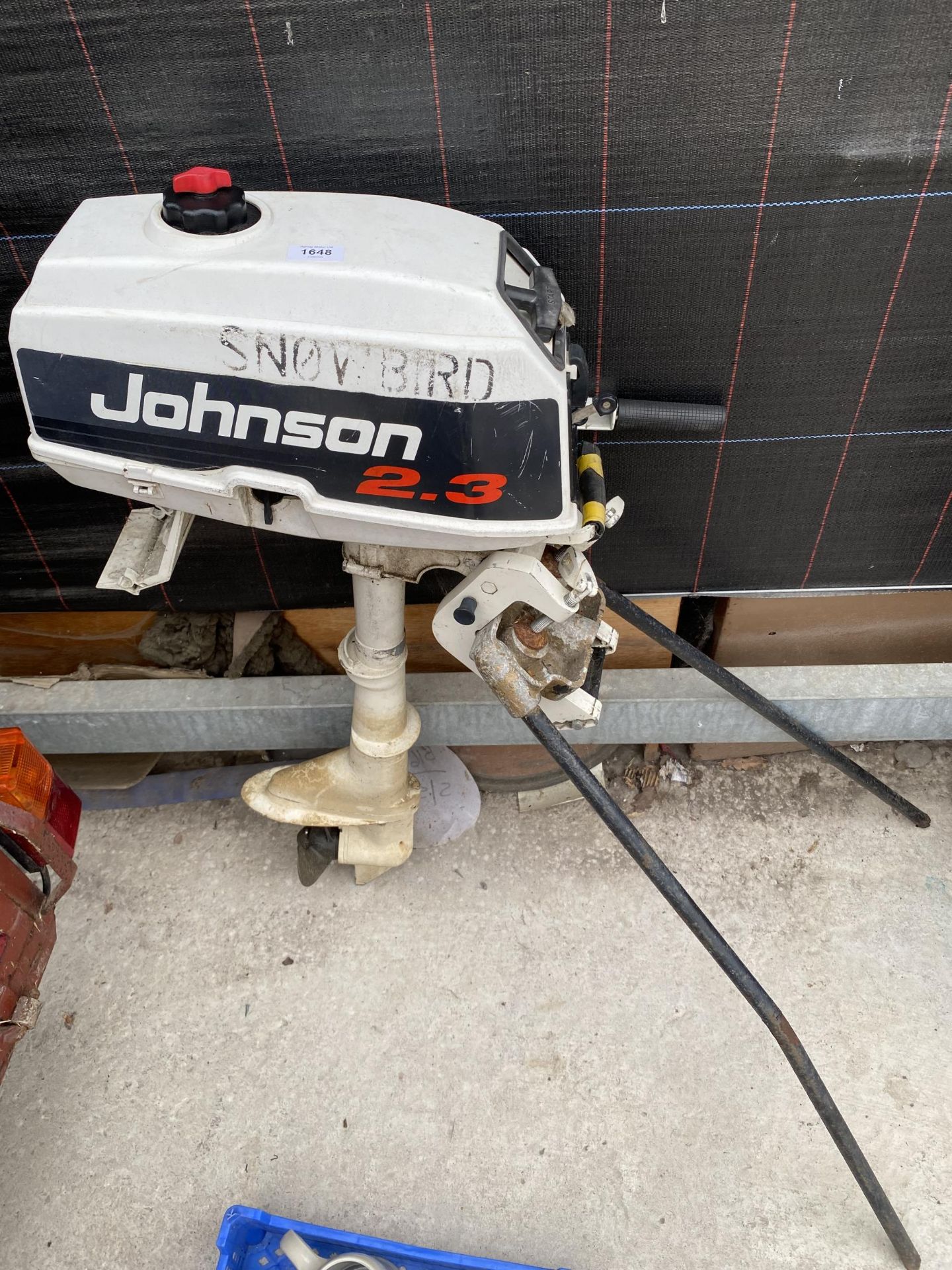 A JOHNSON SNOW BIRD 2.3 OUT BOARD MOTOR