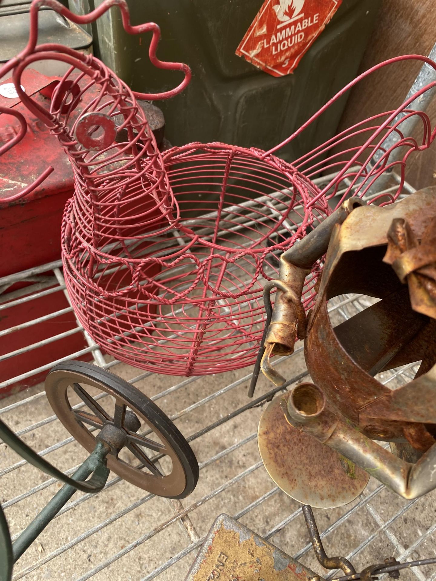 A COLLECTION OF ITEMS TO INCLUDE A WIRE EGG CROCK, A TIN MAN AND A TRICYCLE ETC - Image 4 of 5