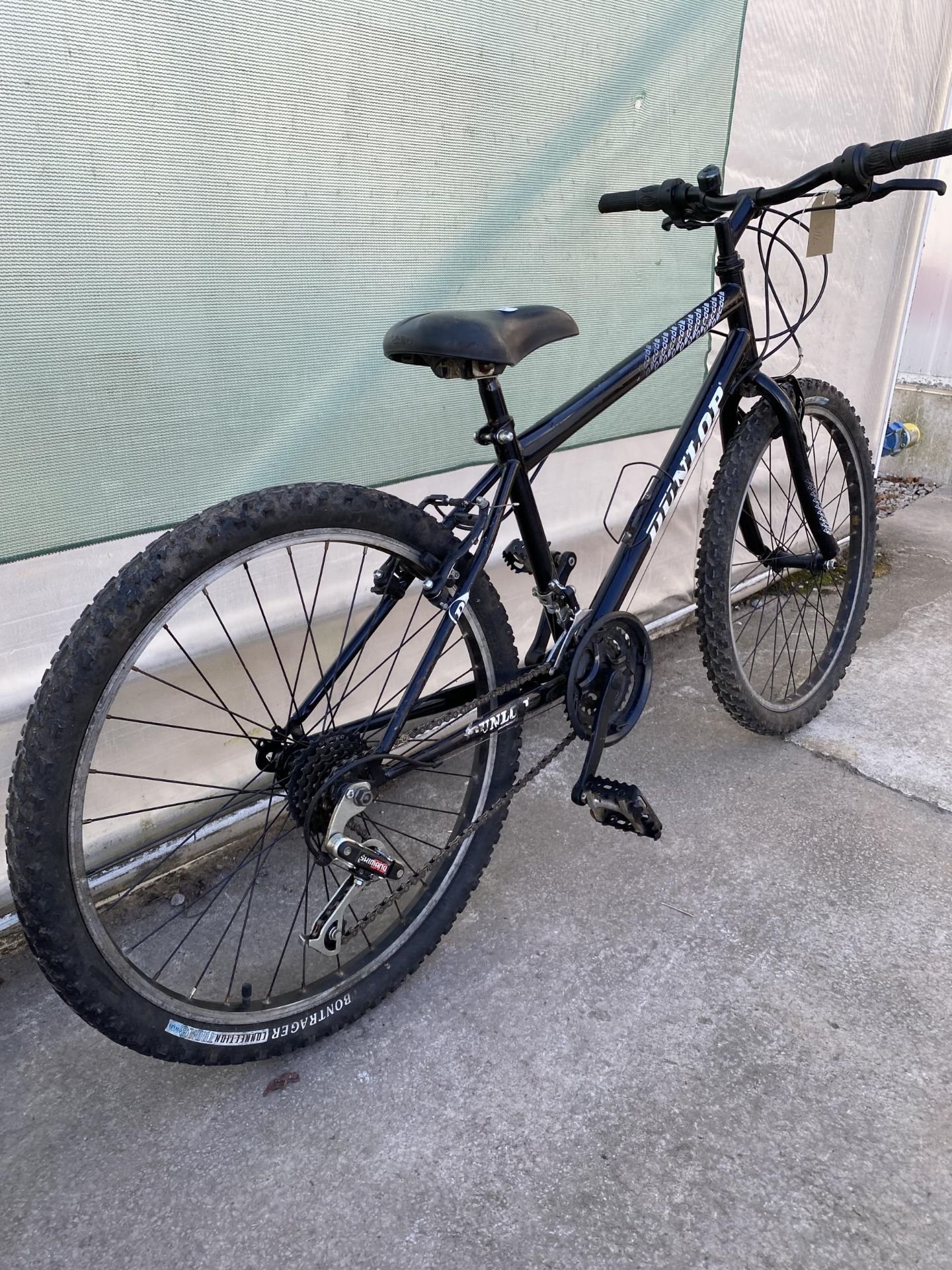 A BOYS DUNLOP BIKE WITH 18 SPEED SHIMANO GEAR SYSTEM - Image 2 of 3