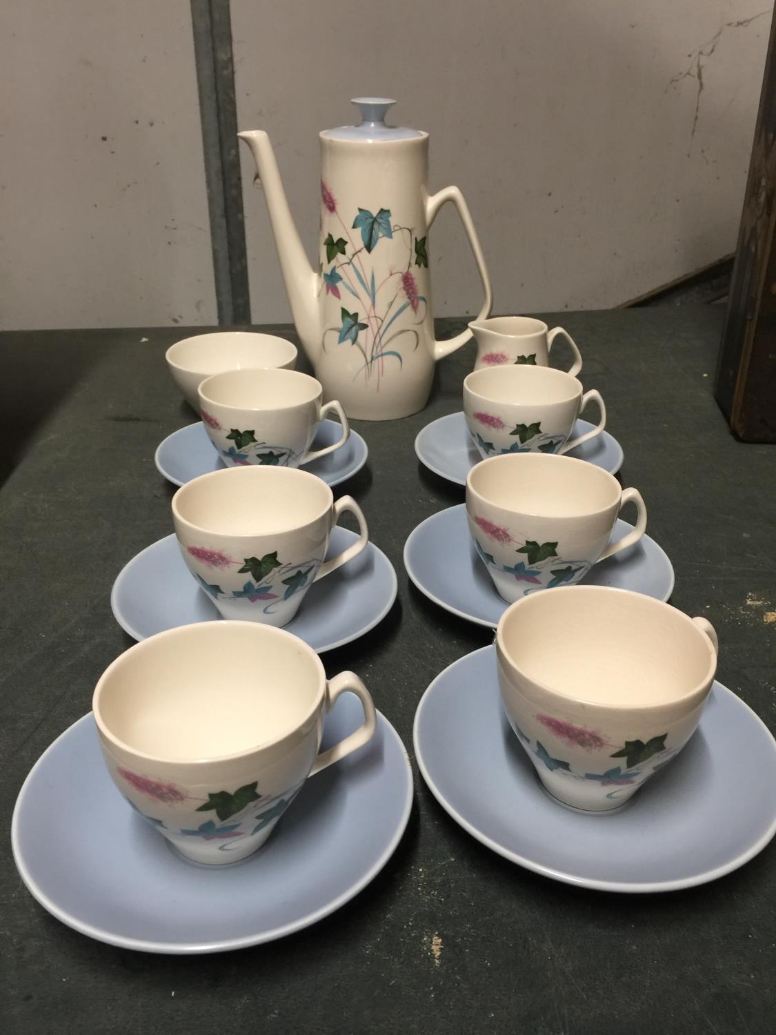 A STAFFORDSHIRE 'FERONA' COFFEE SET TO INCLUDE A COFFEE POT, CREAM JUG, SUGAR BOWL, CUPS AND SAUCERS