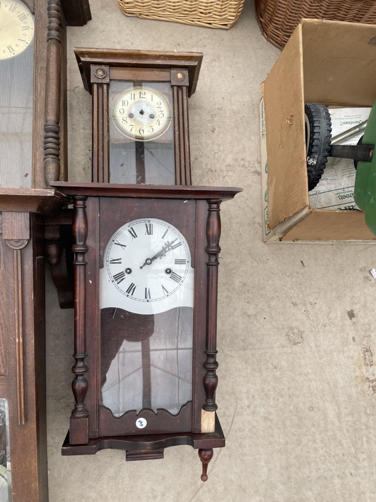 AN ASSORTMENT OF VINTAGE WOODEN VIENNA STYLE WALL CLOCKS - Image 3 of 4