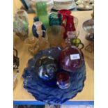 A QUANTITY OF COLOURED GLASSWARE TO INCLUDE MURANO STYLE VASE, BALLS, LARGE BLUE BOWL, JUGS,