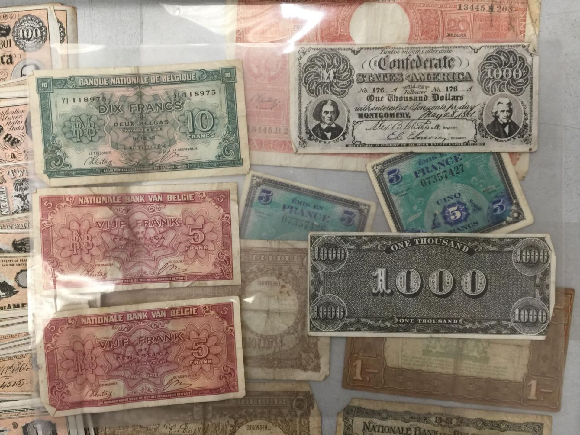 A QUANTITY OF VINTAGE U.S.A., BELGIUM AND FRENCH BANK NOTES PLUS A COLLECTION OF TWO SHILLING - Image 4 of 8