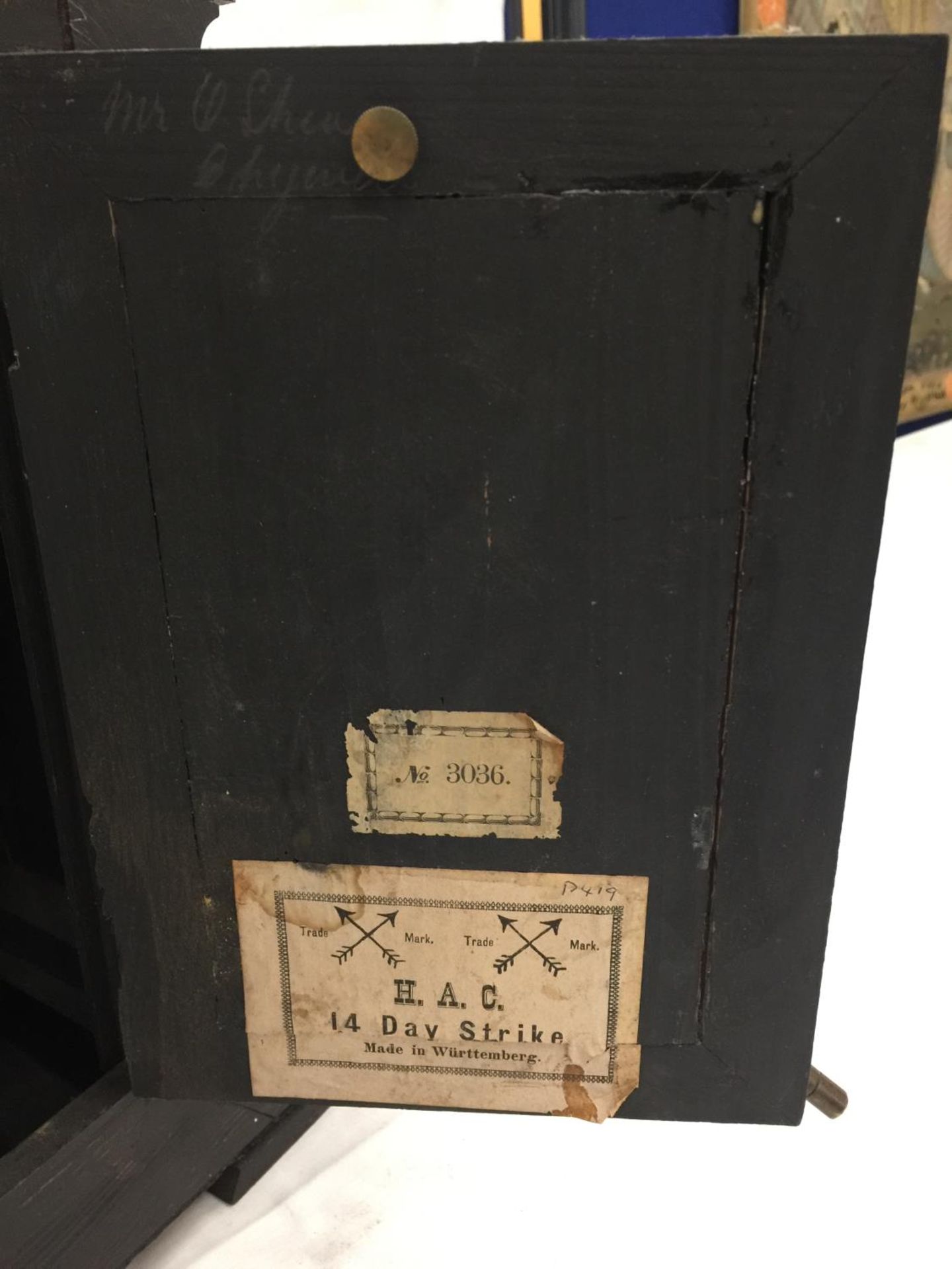 AN ORNATE CHIMING MANTLE CLOCK WITH GERMAN MOVEMENT AND PENDULUM. KEY IS PRESENT AND WORKING AT TIME - Image 8 of 11