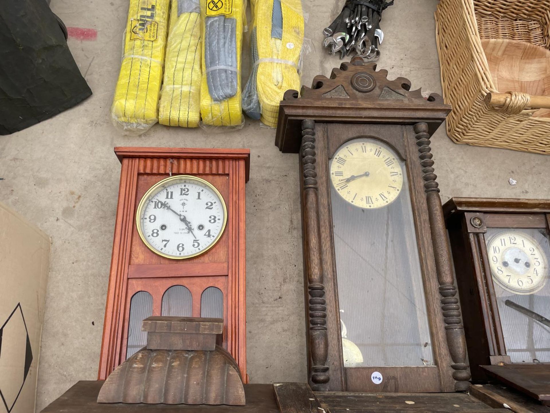 AN ASSORTMENT OF VINTAGE WOODEN VIENNA STYLE WALL CLOCKS - Image 4 of 4