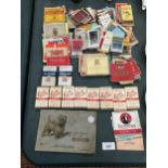 A QUANTITY OF CIGARETTE CARDS INCLUDING AN ALBUM OF DOGS, VINTAGE CIGARETTE PACKS AND CIGARETTE PACK