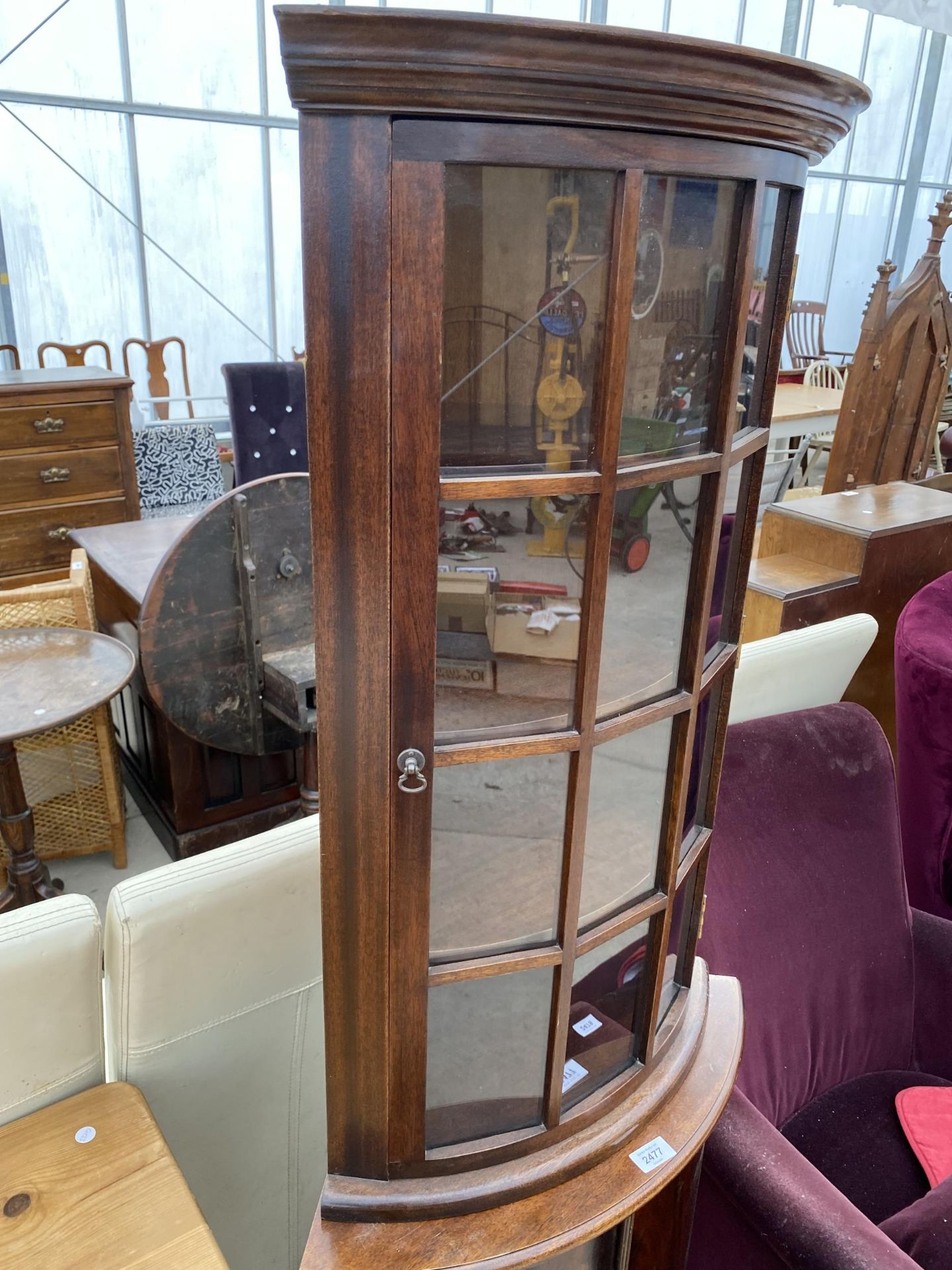 A MAHOGANY BOW FRONT CORNER CABINET - Image 3 of 3