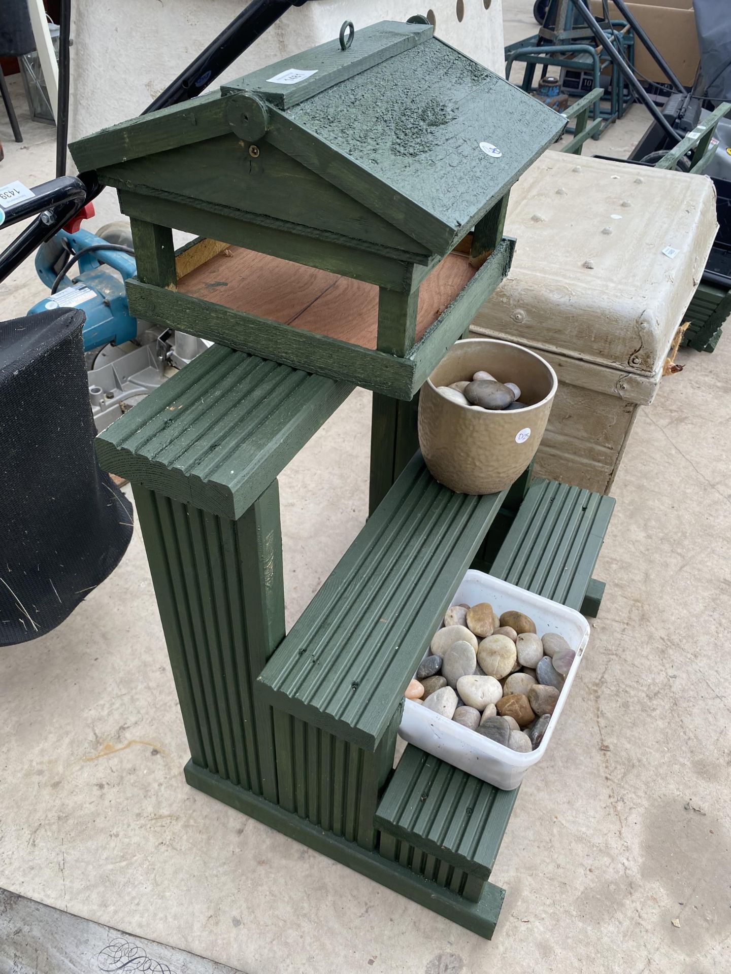 A WOODEN BIRD TABLE TOP, A WOODEN DISPLAY STAND AND AND ASSORTMENT OF PEBBLES - Image 2 of 3