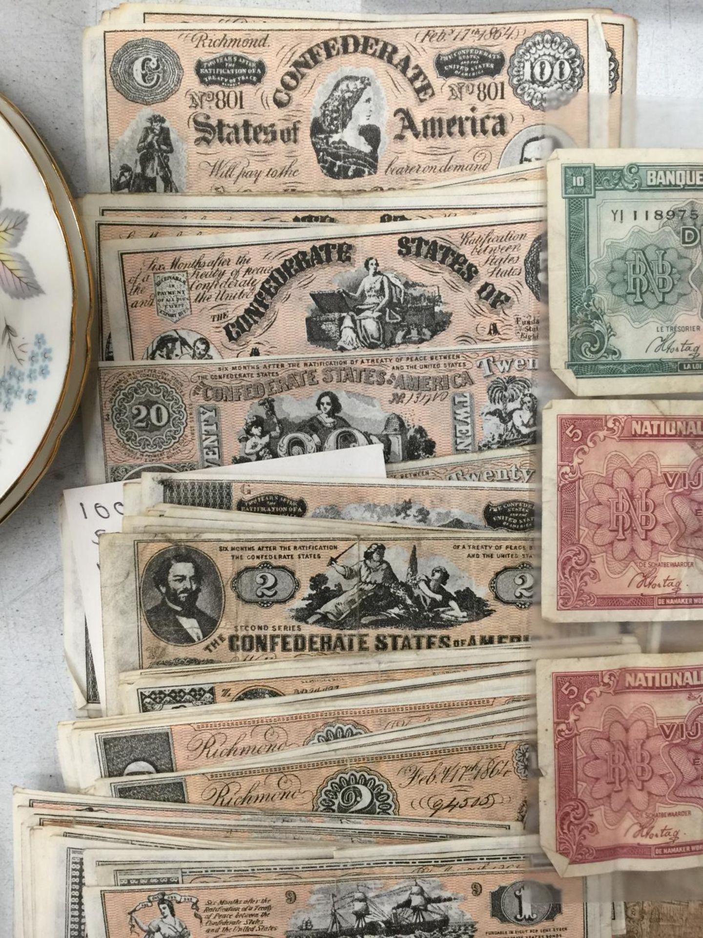 A QUANTITY OF VINTAGE U.S.A., BELGIUM AND FRENCH BANK NOTES PLUS A COLLECTION OF TWO SHILLING - Image 3 of 8