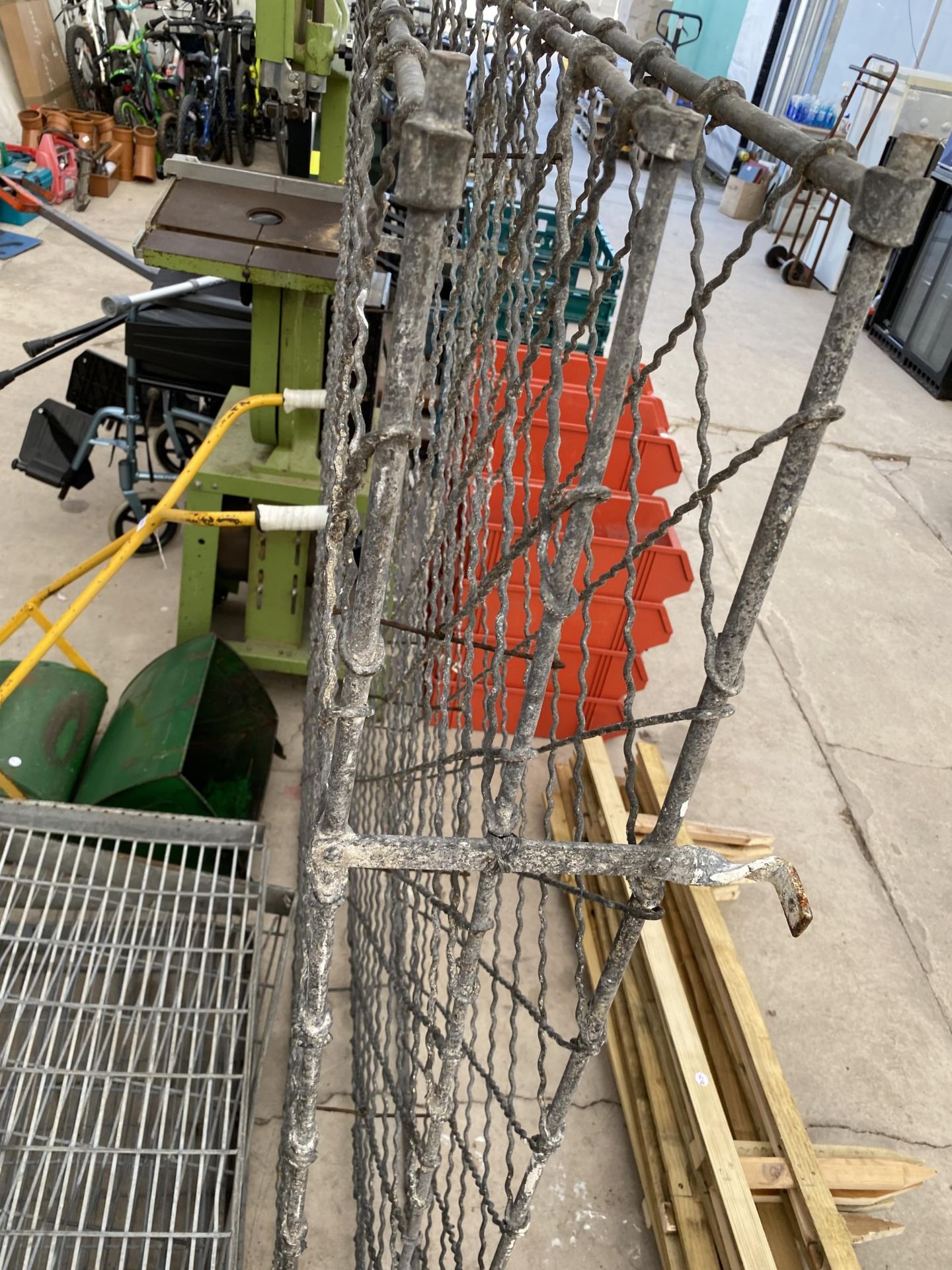 A VINTAGE GALVANISED WINE RACK AND FOUR GALVANISED GRATES - Image 5 of 5