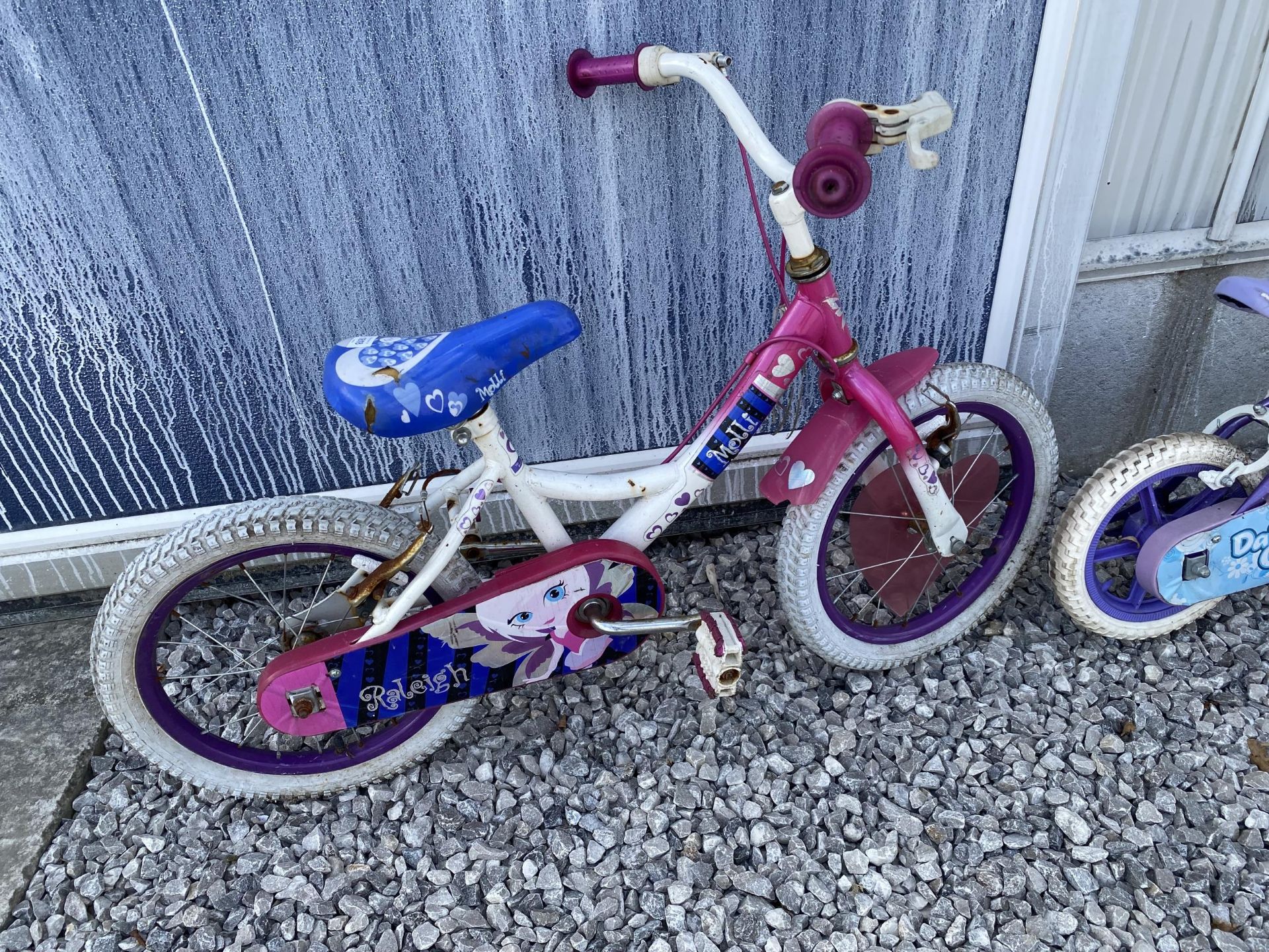 THREE GIRL'S BIKES - Image 2 of 4