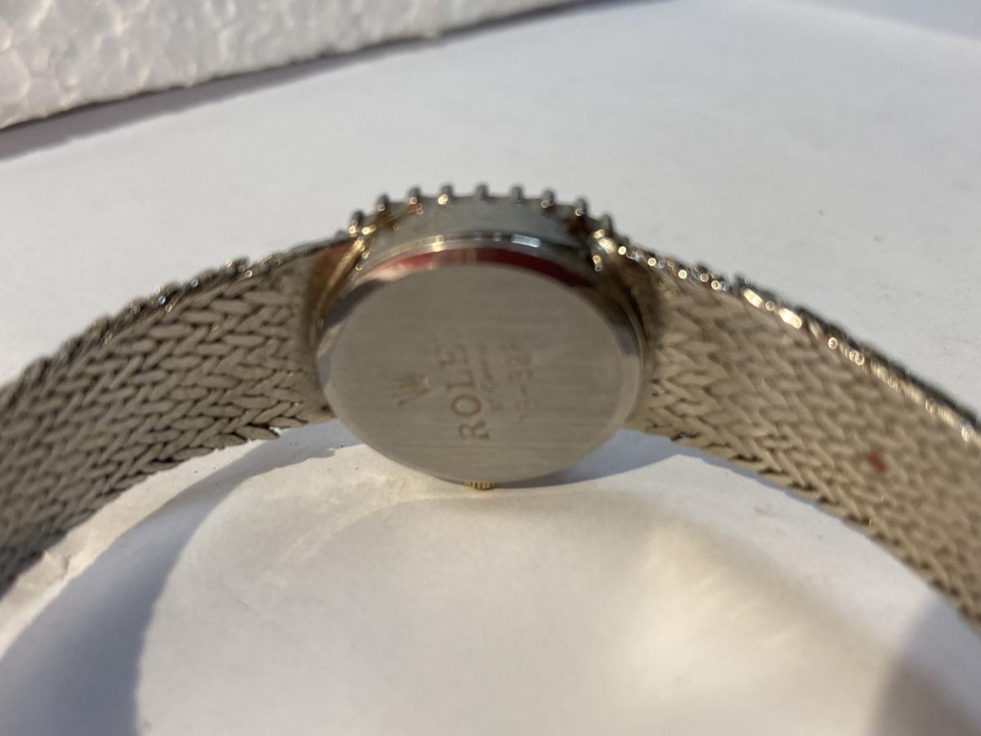 A LADIES FASHION WRIST WATCH SEEN WORKING BUT NO WARRANTY GIVEN - Image 3 of 7