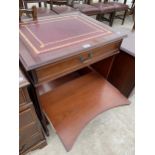 A SMALL MAHOGANY COMPUTER TABLE WITH SINGLE DRAWER AND RED LEATHER TOP