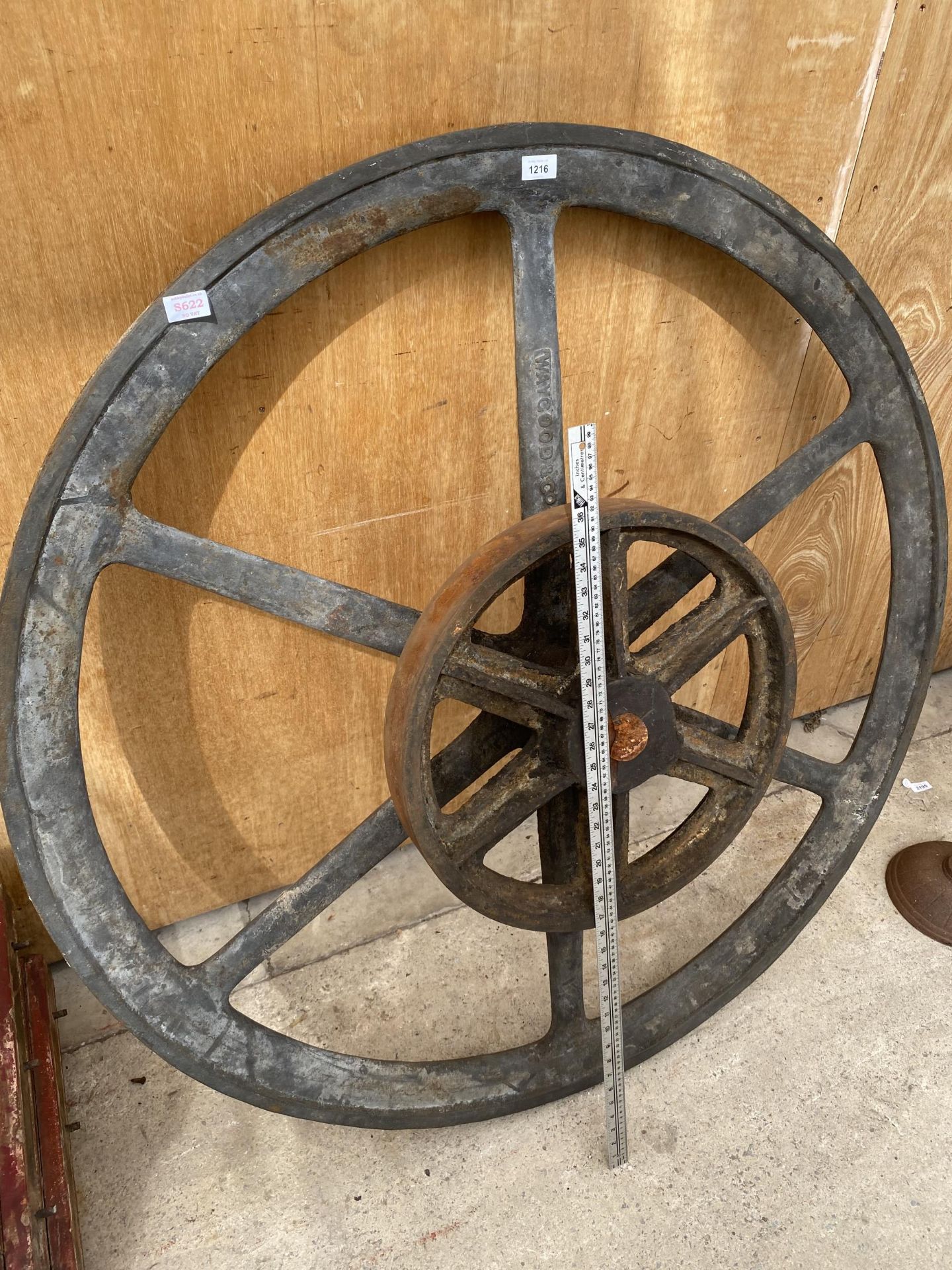 A VINTAGE CAST IRON 'WAYGOOD &CO' LONDON PULLEY WHEEL (D:123CM) - Image 3 of 3