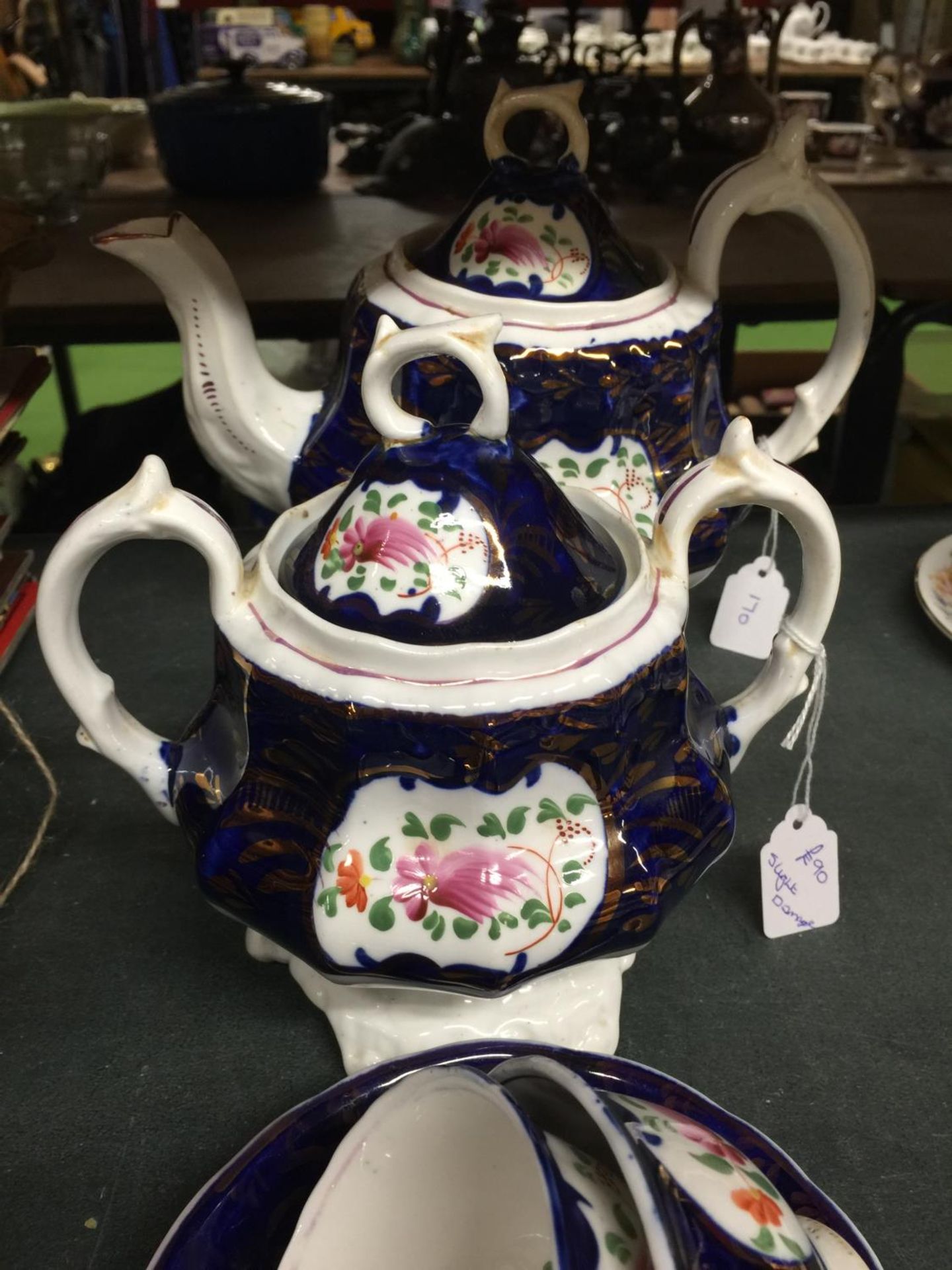A VICTORIAN GAUDY WELSH COLUMBINE PATTERN PART TEASET TO INCLUDE A SUCRIER -SLIGHT DAMAGE - - Image 2 of 6