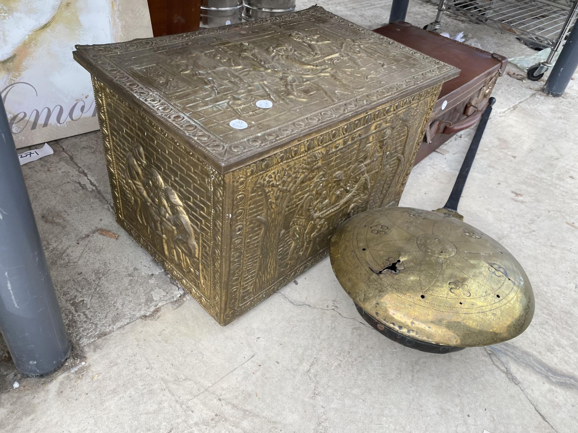 A VINTAGE TRAVEL CASE, A BRASS COVERED COAL BOX AND A VINTAGE BRASS BED WARMER - Image 2 of 2