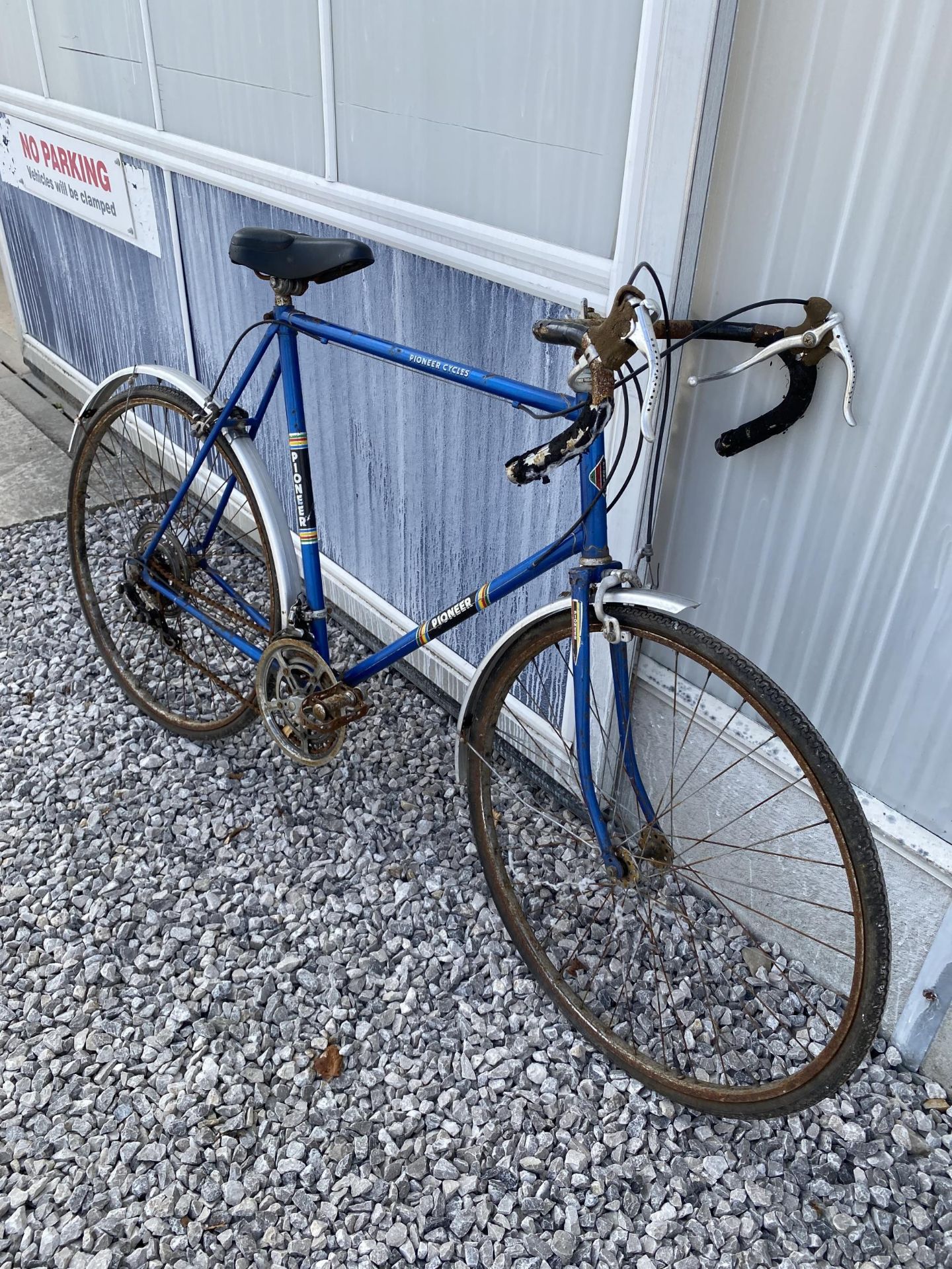 A VINTAGE PIONEER GENTS BIKE WITH 10 SPEED GEAR SYSTEM - Image 4 of 4