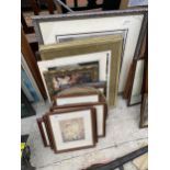 AN ASSORTMENT OF FRAMED PRINTS AND PICTURES