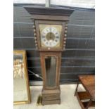 AN EARLY 20TH CENTURY LONG CASE CLOCK WITH GLASS DOOR, TWO WEIGHTS AND PENDULUM