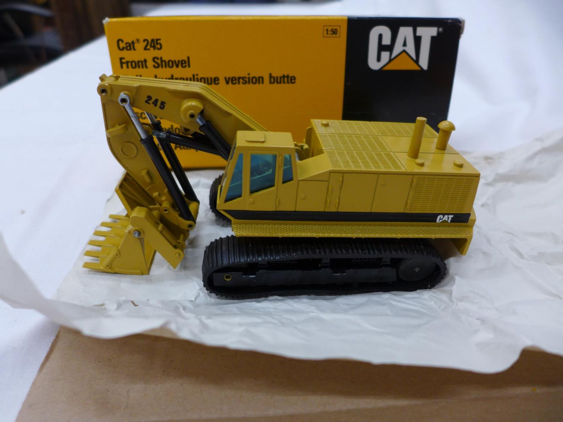 A BOXED NGZ CAT 245 MODEL EXCAVATOR NUMBER 177 - Image 2 of 3