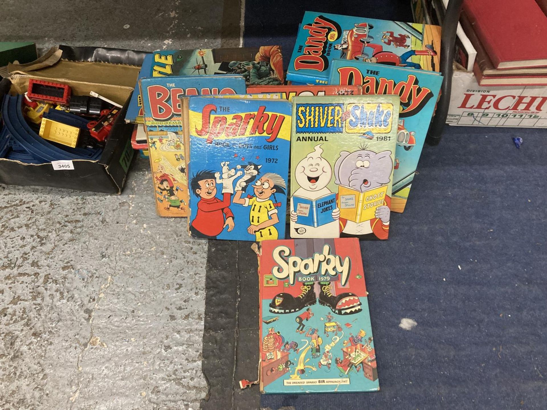 A LARGE QUANTITY OF VARIOUS VINTAGE ANNUALS TO INCLUDE DANDY, BEANO, EAGLE, BASH STREET KIDS ETC - Image 3 of 3