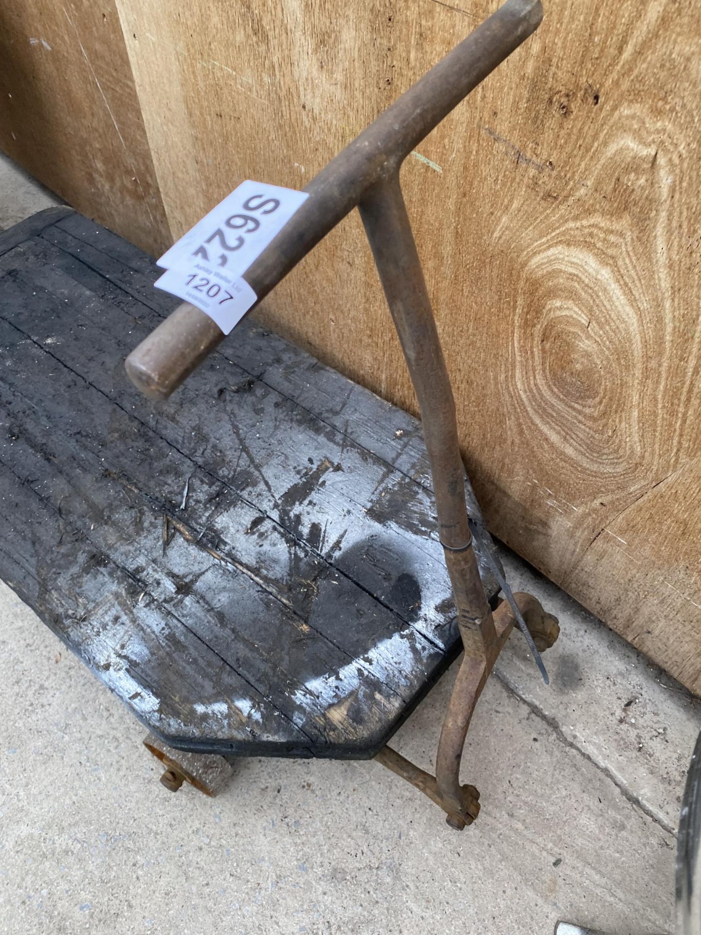 A VINTAGE CAST IRON AND WOODEN PLANK FOUR WHEELED TROLLEY - Image 5 of 5