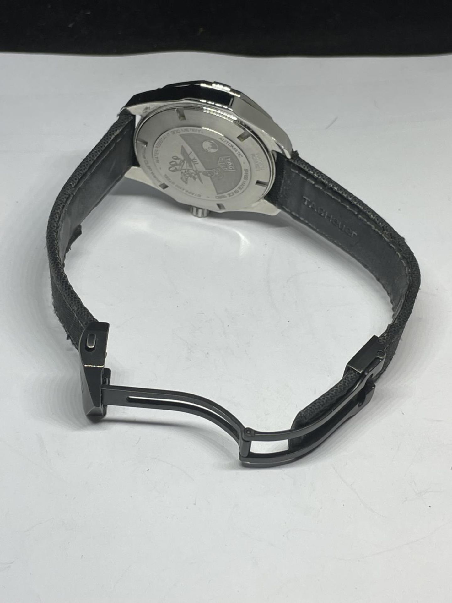 A TAG HEUER AQUARACER CALIBRE 5 AUTOMATIC WRIST WATCH SEEN WORKING BUT NO WARRANTY - Image 6 of 8