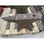 A VINTAGE BLACKSMITHS ANVIL LENGTH 65CM