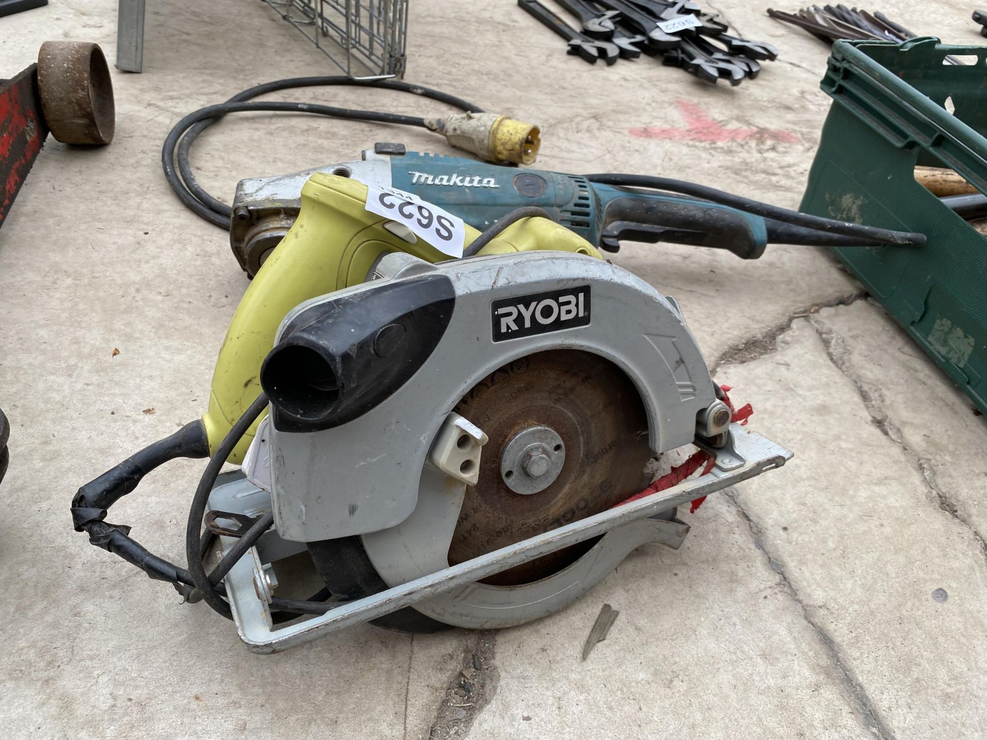 A MAKITA 110V ANGLE GRINDER AND A RYOBI CIRCULAR SAW - Image 2 of 2