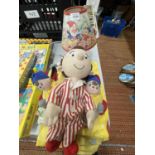 VARIOUS NODDY BEDDING AND CURTAINS, A LAMP , NODDY FIGURE IN PYJAMAS AND A PAIR OF SLIPPERS