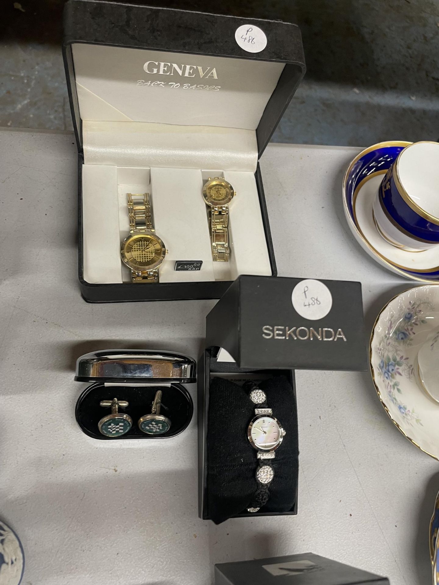 A QUANTITY OF WRISTWATCHES MOSTLY BOXED TO INCLUDE SEKONDA, GENEVA, ETC PLUS TWO PAIRS OF BOXED - Image 3 of 3
