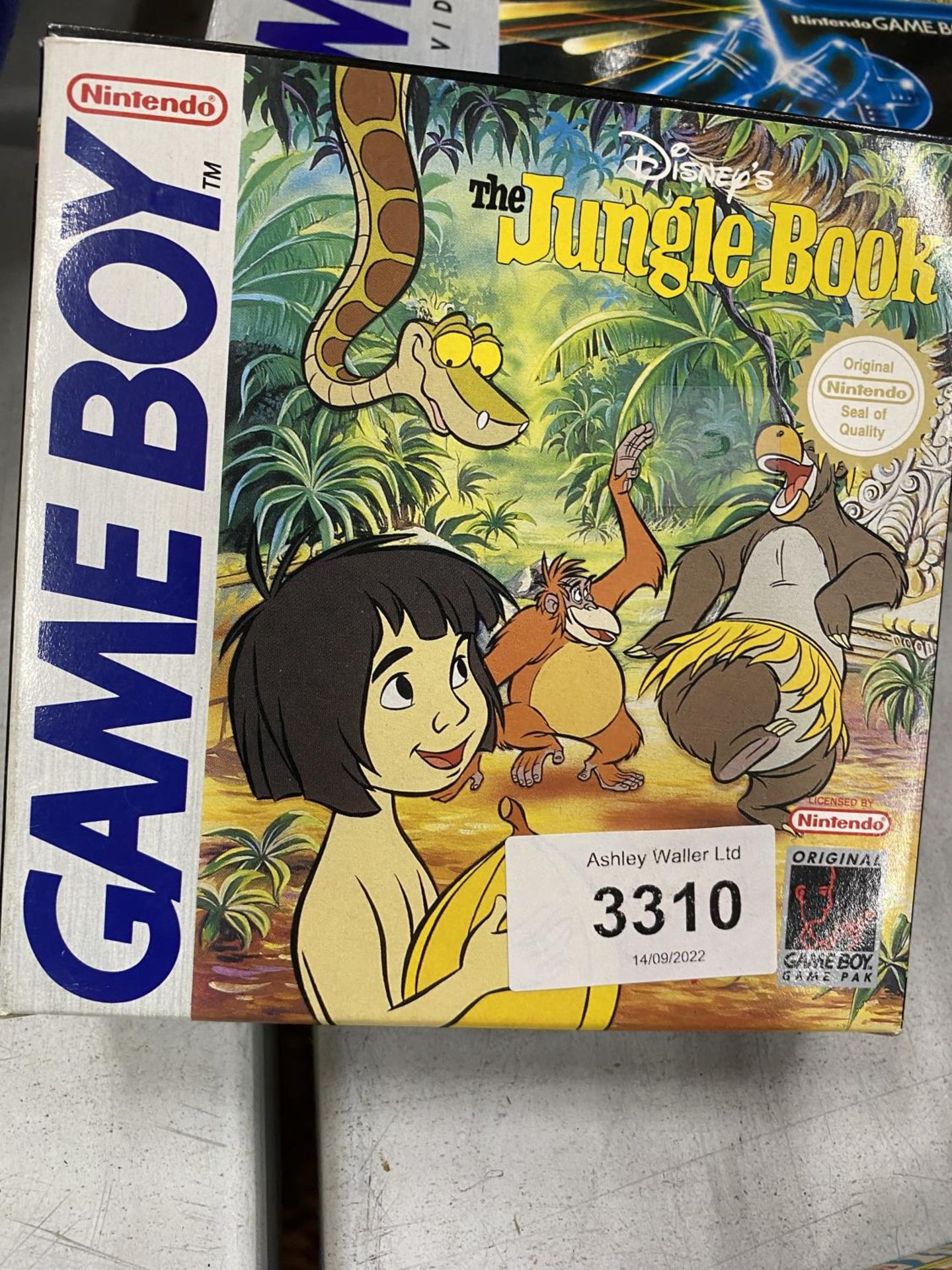 A BOXED NINTENDO GAMEBOY WITH A BOXED GAME JUNGLE BOOK - Image 2 of 3