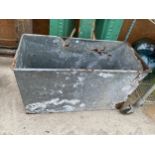 A VINTAGE GALVANISED TROUGH (L:74CM)