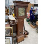 AN EARLY 19TH CENTURY OAK 8 DAY LONGCASE CLOCK WITH BRASS SQUARE DIAL, BULLSEYE DOOR (A/F),