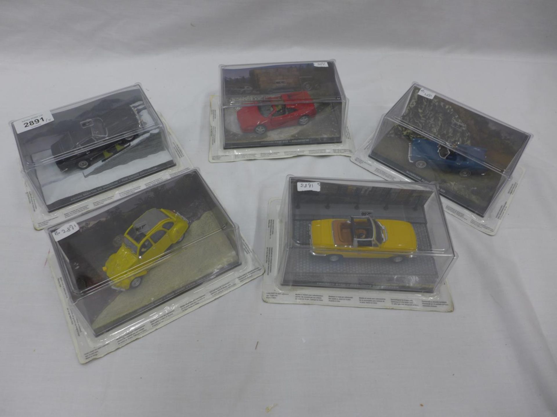 FIVE BOXED JAMES BOND 007 CARS