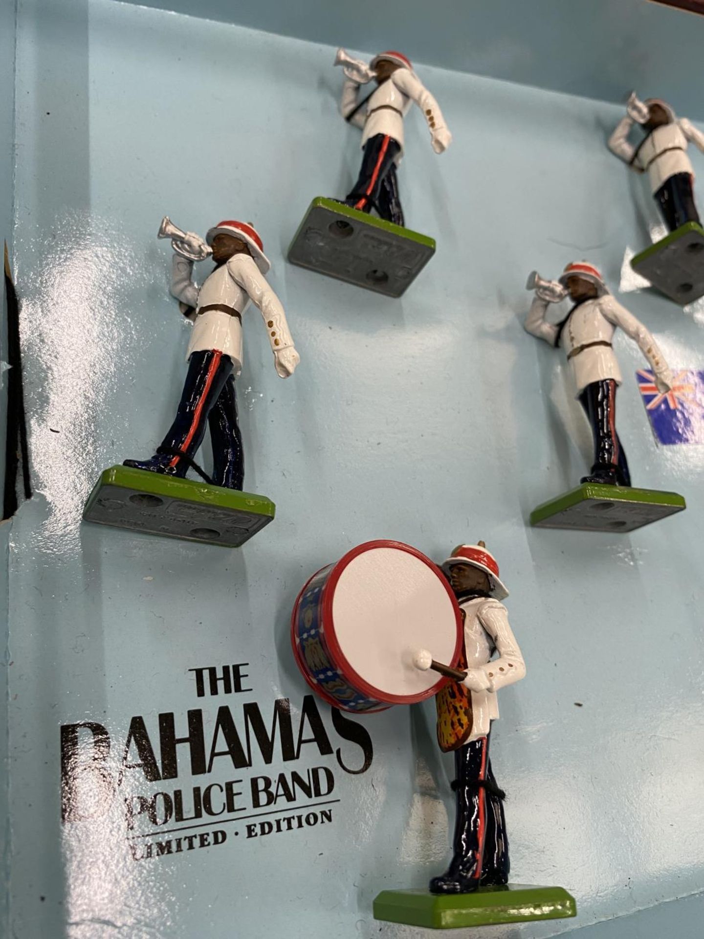 A BOXED BRITAINS 1987 NO 2186 OF 5000 LIMITED EDITION SET OF THE BAHAMAS POLICE BAND - Image 6 of 6