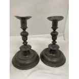 A PAIR OF VINTAGE PEWTER CANDLESTICKS WITH MAKERS MARK
