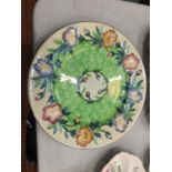 A MALING LUSTREWARE PLATE WITH EMBOSSED FLOWERS DIAMETER 28CM